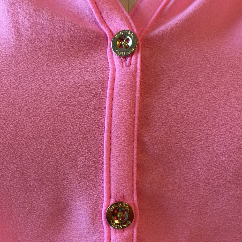 LILLY PULITZER DAKOTA BUTTON DOWN TOP - Picture 4 of 10